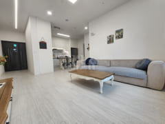 Brand-new, spacious two-room unit; parking av 2th image