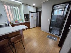 Two-room apartment with a private rooftop nea 4th image