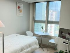 5 mins from Gadi Station ❤️ Fully furnished ( 3th image