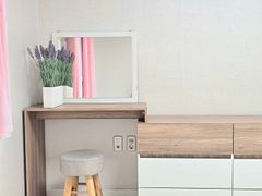 3-room, fully furnished, 10-minute walk from  4th image
