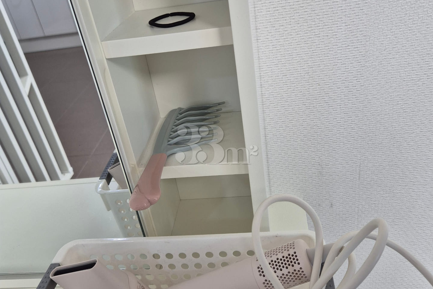 Fully Furnished Studio 🥇 Budget-Friendly Tri 13th image