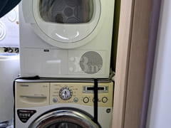 Fully furnished, spacious studio-style unit 9th image