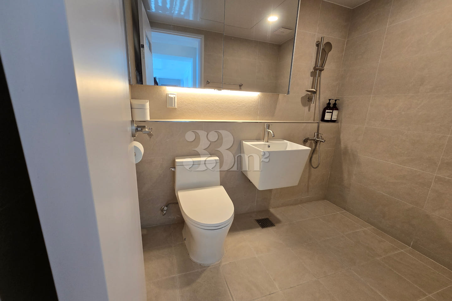 Jamsil, convenient parking, 3 rooms, 2 bathro 9th image
