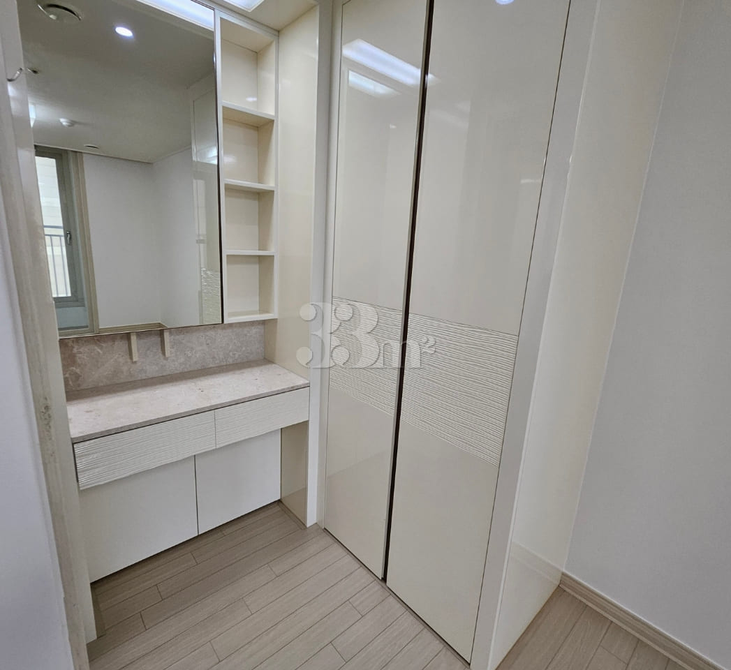3-bedroom apartment with forest view in Bulda 7th image