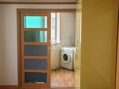 Bright studio apartment in Cheongdang-dong 3th image