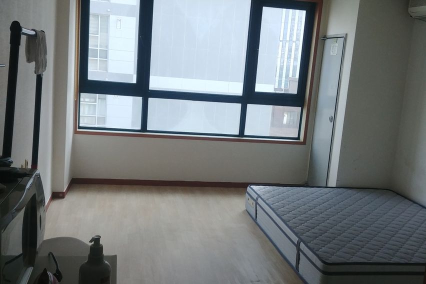 구의역까지 80미터.