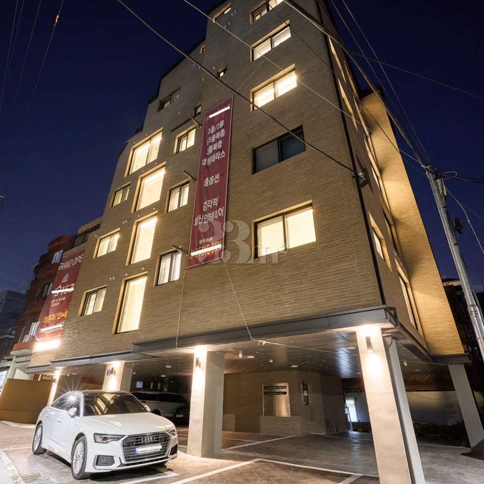 6th floor, 4 people, 3 beds + loft 19th image