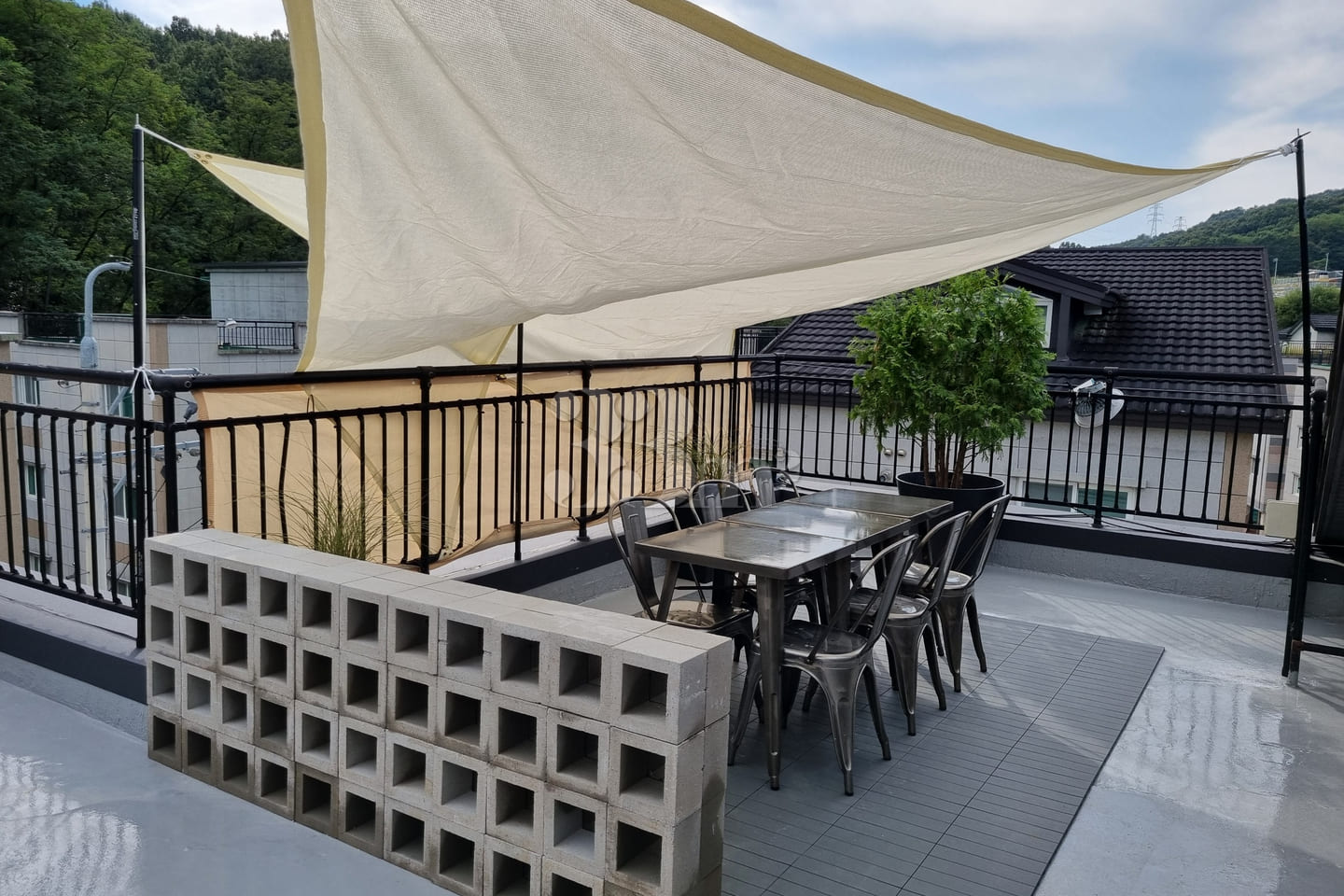 Fully furnished two-bedroom apartment near Gi 19th image