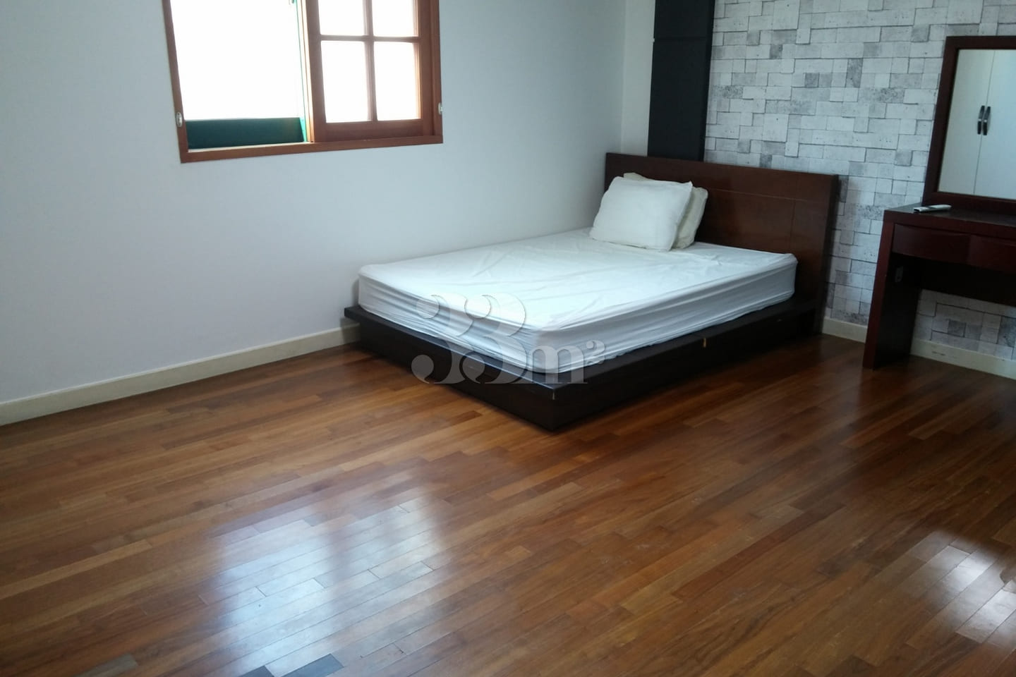 Same price, large room, separate cooking and 1th image