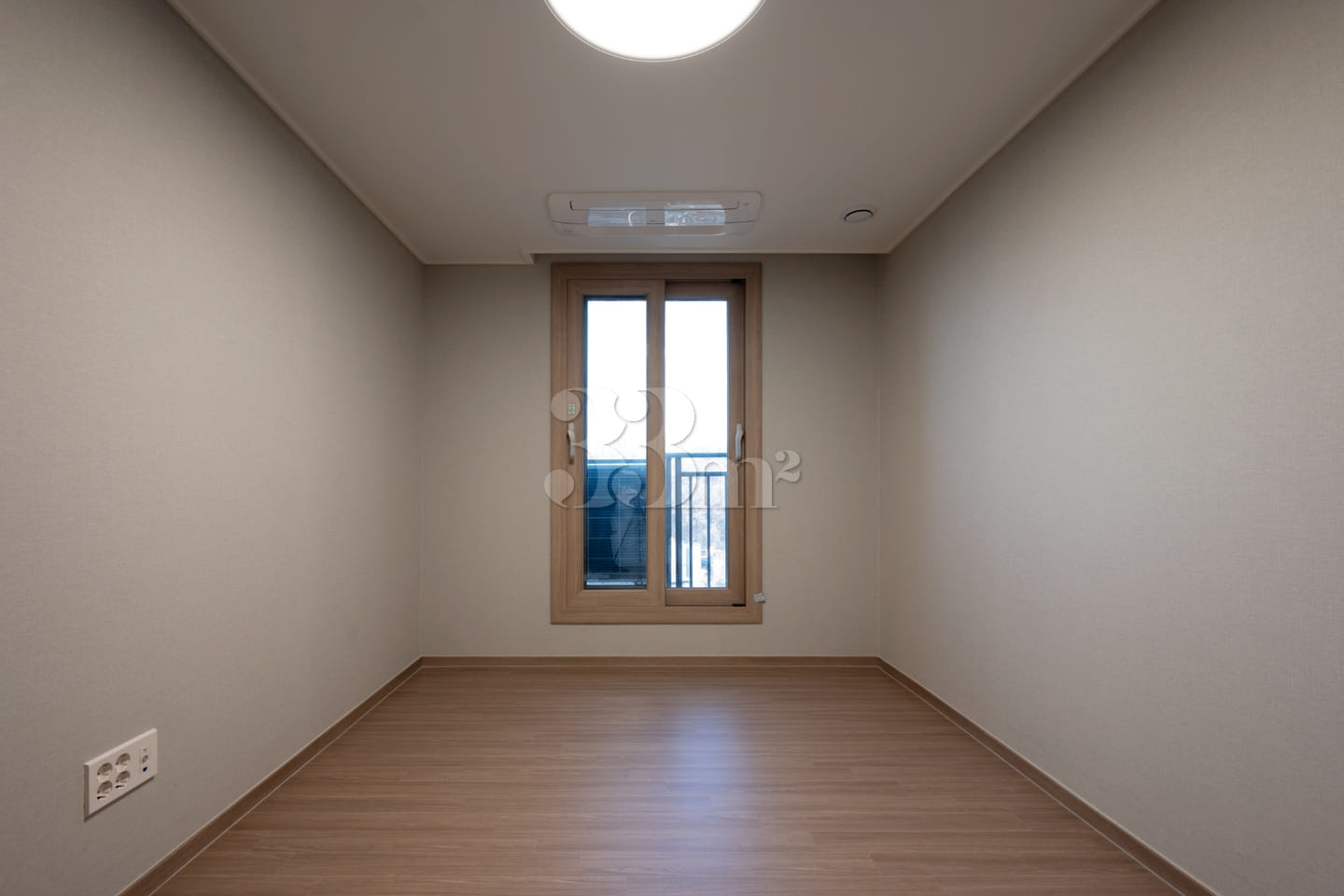 Sun-drenched new build in Dongducheon 10th image