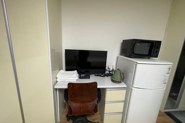 2 minutes from Nonhyeon Station (studio apart 10th image