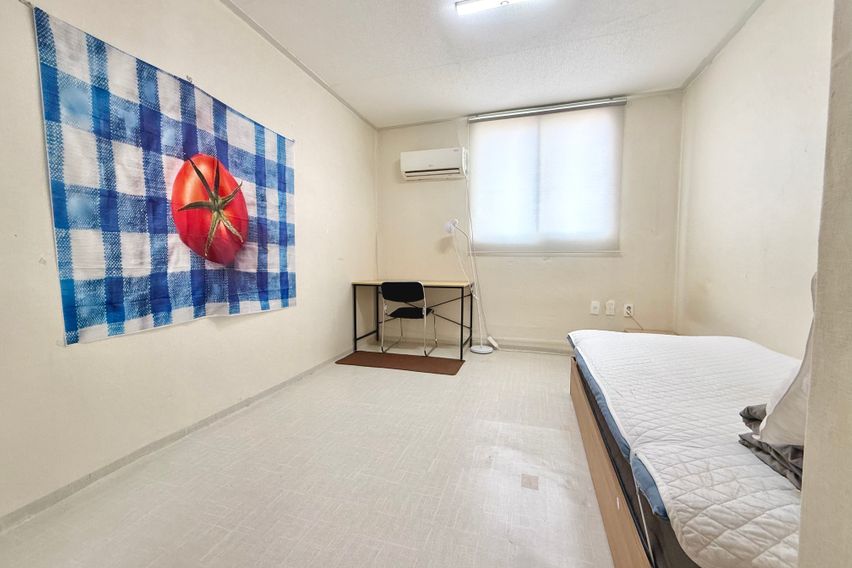 이대역 도보 4분 4룸