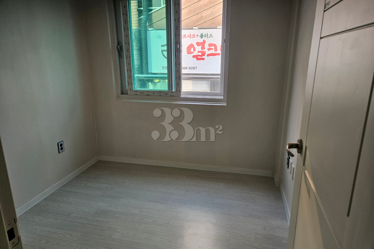 Three-room apartment near Machi Square 5th image