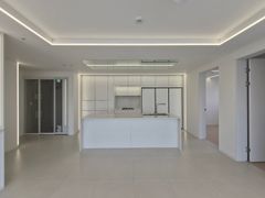 Newly built apartment within walking distance 0th image