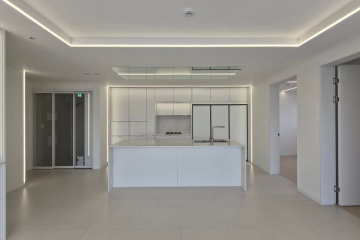 Newly built apartment within walking distance 0th image