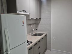Renovated Studio Apartment in Chojeon-dong (U 2th image