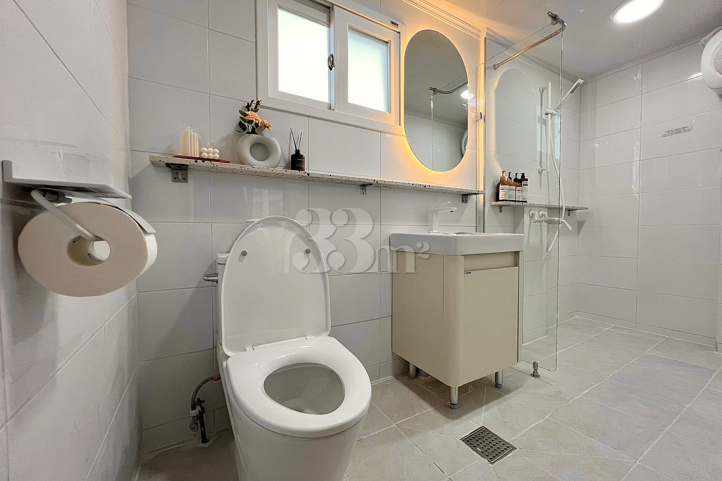 3 Bedrooms / 2 Bathrooms / Parking / Convenie 10th image