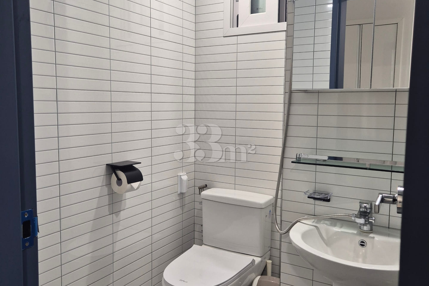 A pretty, newly built studio apartment in Hae 5th image