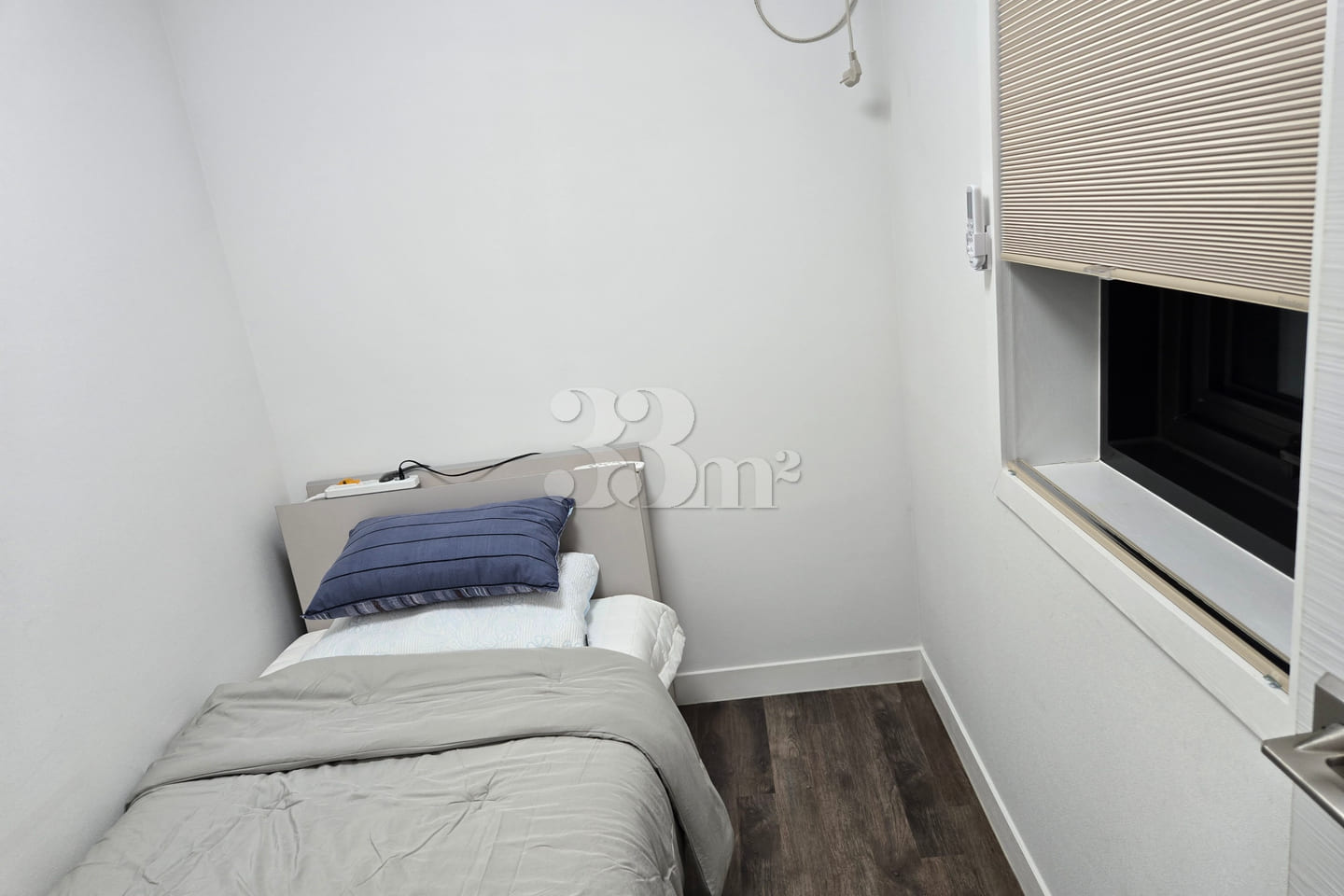 3rd-floor unit facing a park with a forest vi 9th image