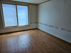 Two-room, Room 303 8th image