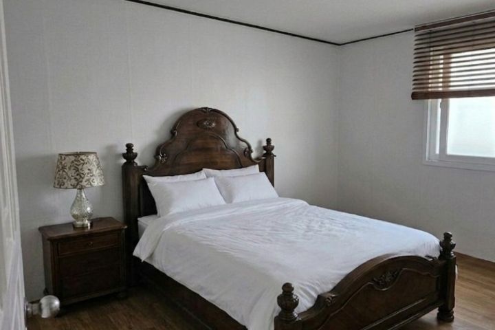 Bright, south-facing 3-room unit in Ilsan-don 1th image