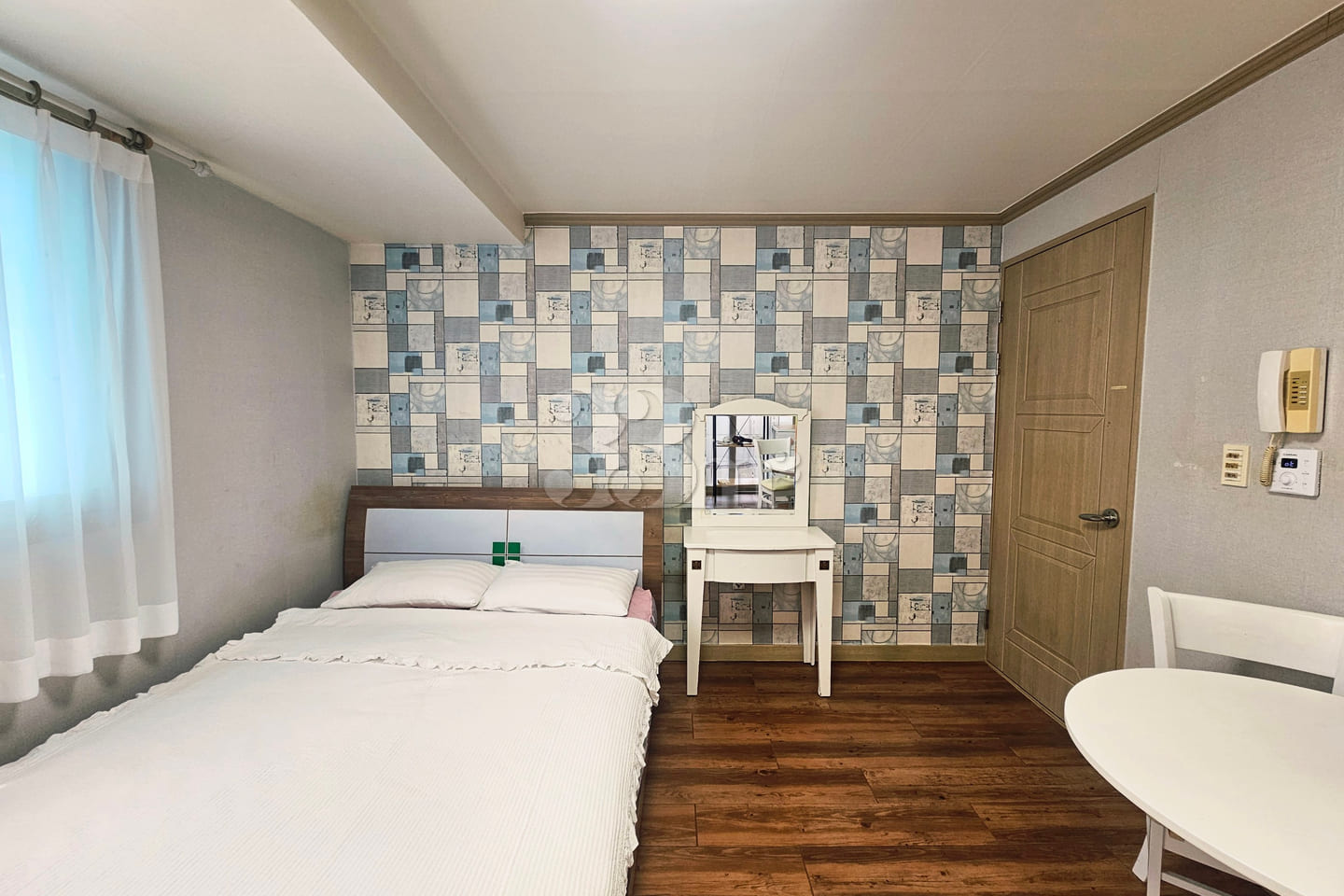 Studio apartment, 15 minutes from Yeungnam Un 1th image
