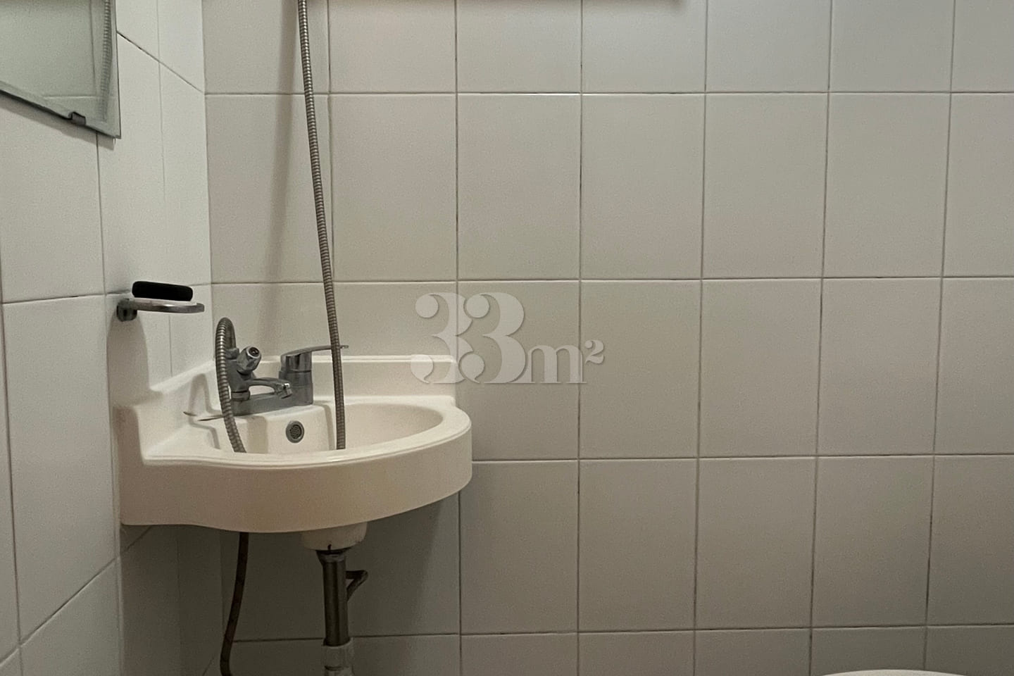 Affordable and spacious room in Gojan-dong 6th image