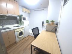 Cozy and warm studio apartment 0th image