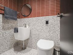 Clean studio apartment near Hongik University 5th image