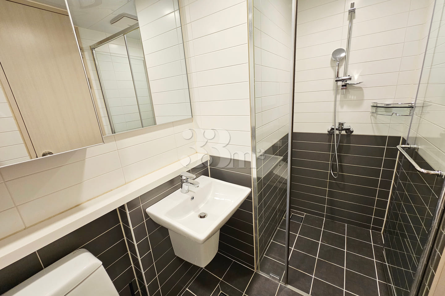Fully furnished studio apartment in the Gangn 12th image