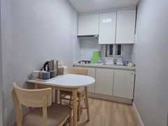 Remodeled two-room apartment, 7-minute walk t 4th image