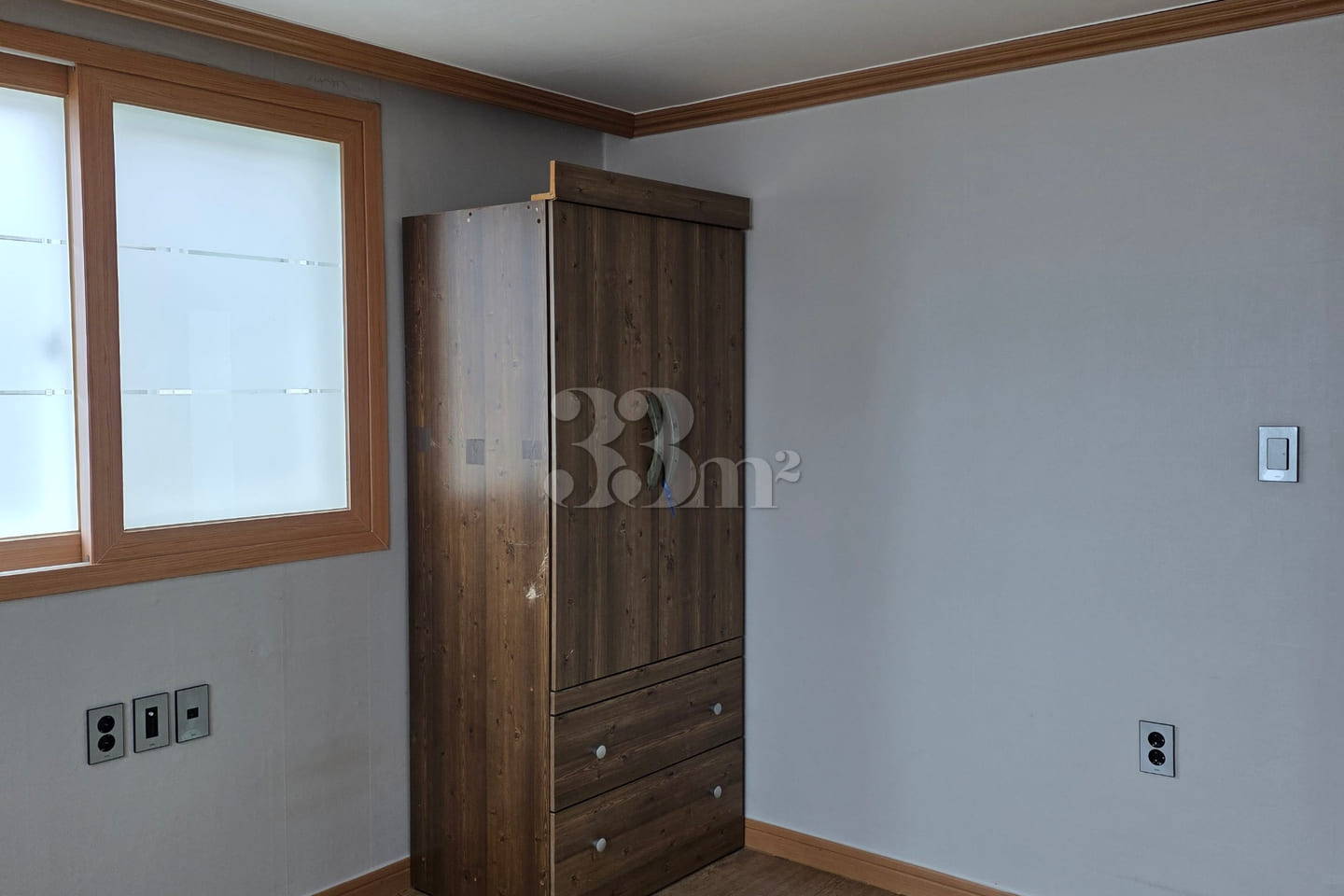 Two-room unit with a large veranda in Yongwon 10th image