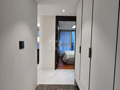 Newly built 2-bedroom unit in Gangnam (sleeps 16th image