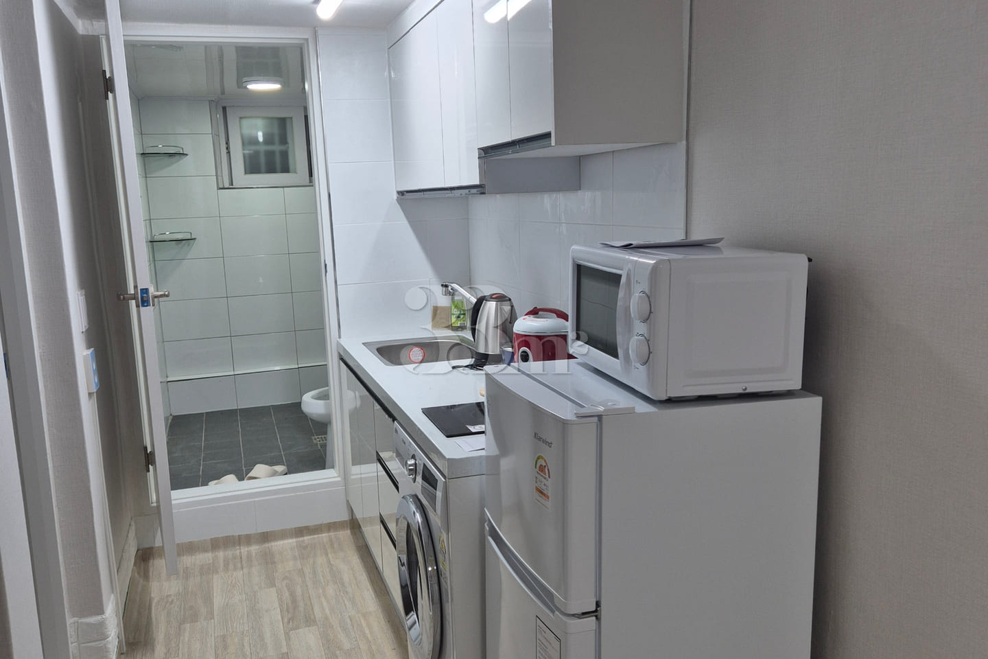 Fully furnished two-room apartment near Guui  4th image