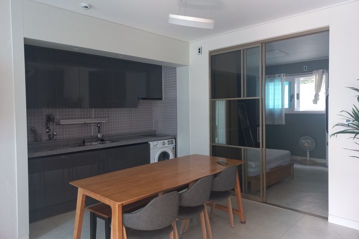 Sunny House 1st Floor 13th image