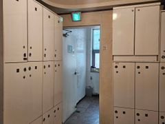 Room 204 (Men's Room) 14th image