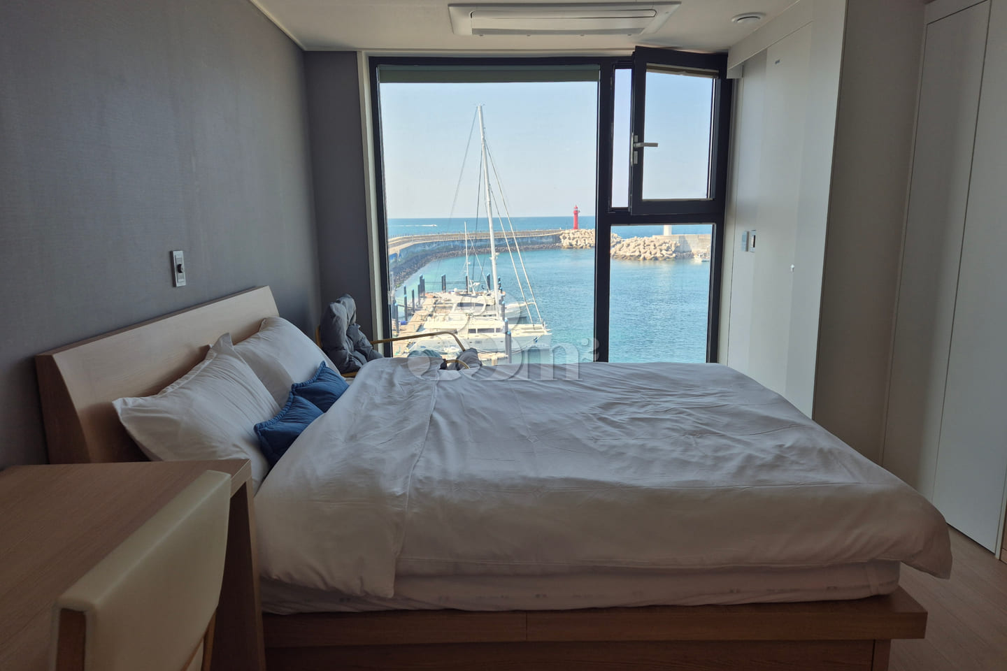 Ocean view of Dodu Port 0th image