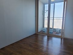 An apartment with incredible airflow 12th image