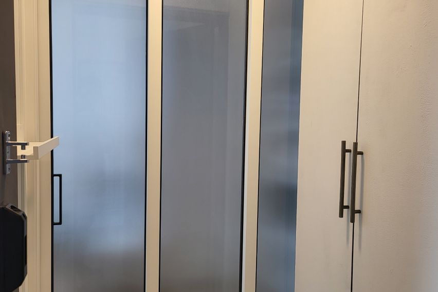 신사역 화이트 그레이 4번째 이미지
