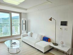 Neat home with an ocean view 5th image