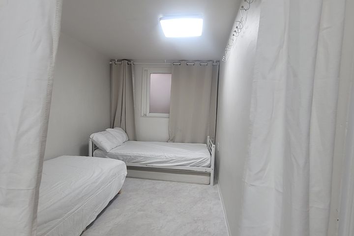 Two-room unit, Unit 101 2th image