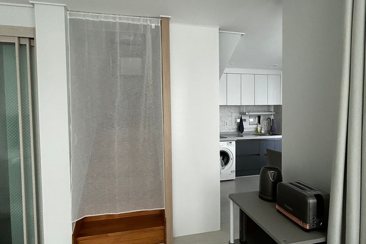 Private house within walking distance of Hyeo 18th image