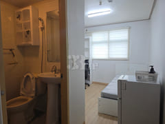 Room 301 8th image