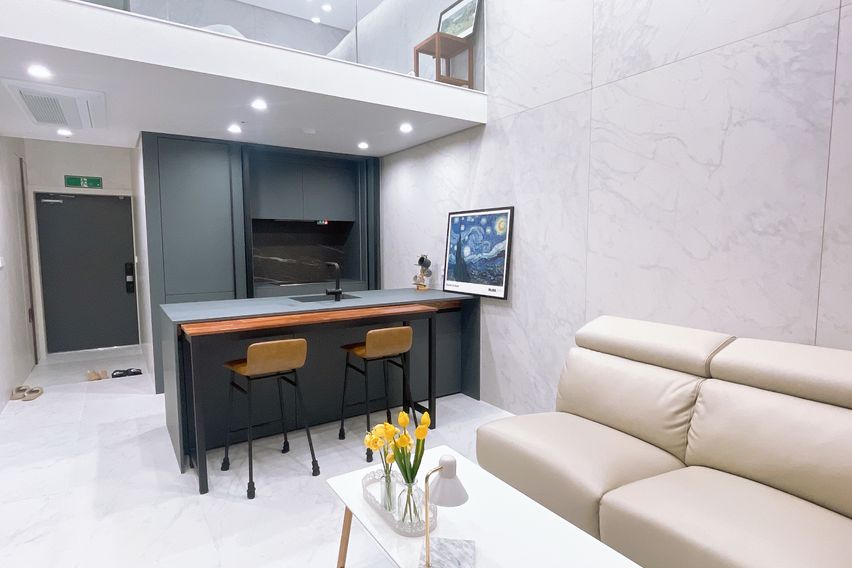 한강뷰 스위트룸 역 앞 13번째 이미지