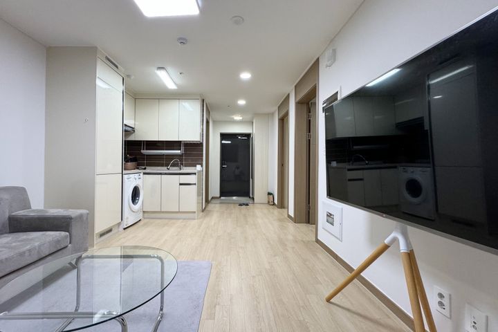 Pyeongtaek two-bedroom apartment with full op 3th image