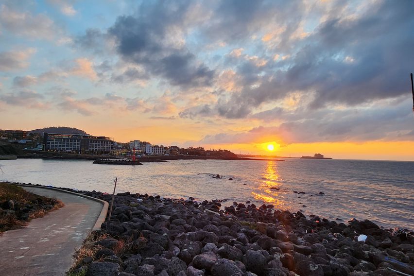 Aewol Coastal Road, Studio Apartment with Sep 9th image