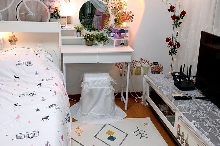 Our cozy and snug home 5th image