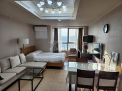 Luxury studio apartment in Daechi-dong, Seoll 0th image