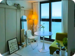 1HEESROOM 3th image