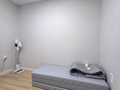 Remodeled two-room apartment, 7-minute walk t 12th image
